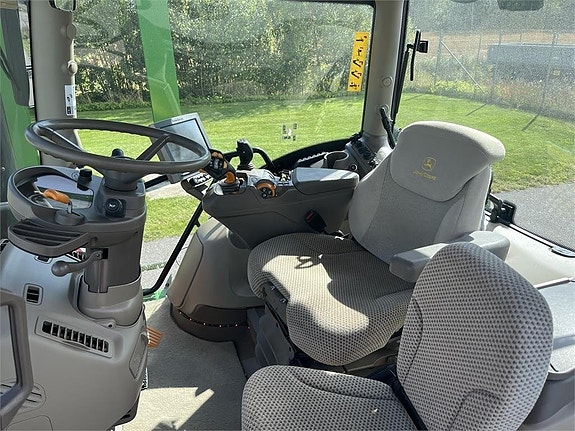 John Deere 6155R 6 of 8