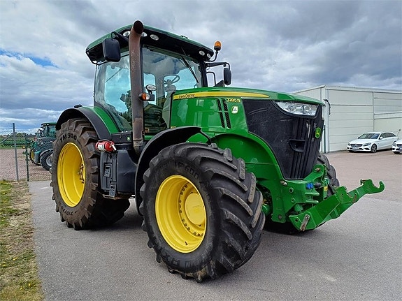 John Deere 7280R 2 of 7