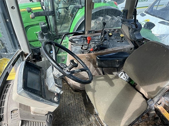 John Deere 7700 8 of 8