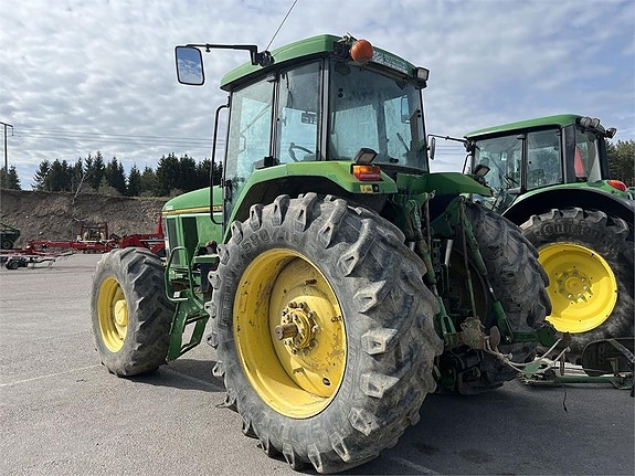 John Deere 7700 6 of 8