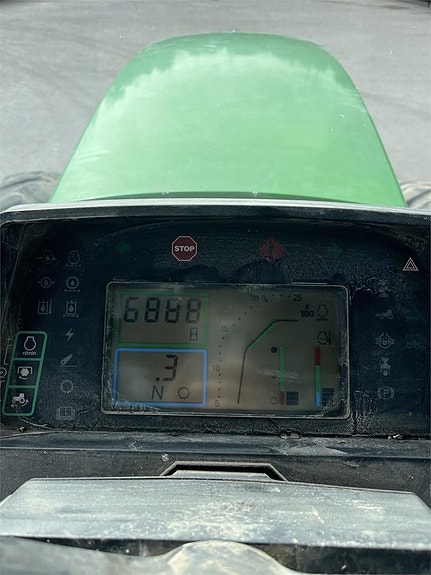 John Deere 7700 7 of 8