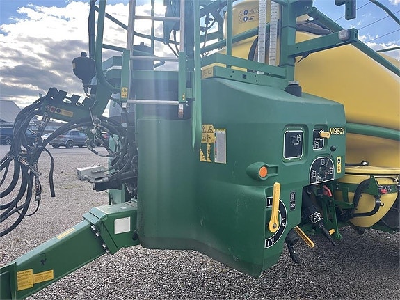John Deere M952 12 of 12