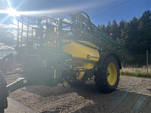 John Deere M952 5 of 12