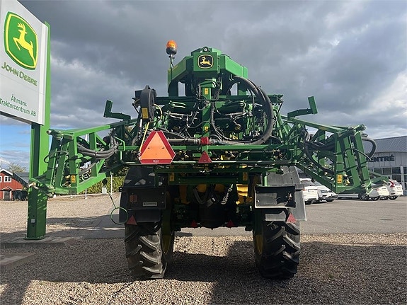 John Deere M952 3 of 12