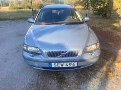 Volvo V70 3 of 7