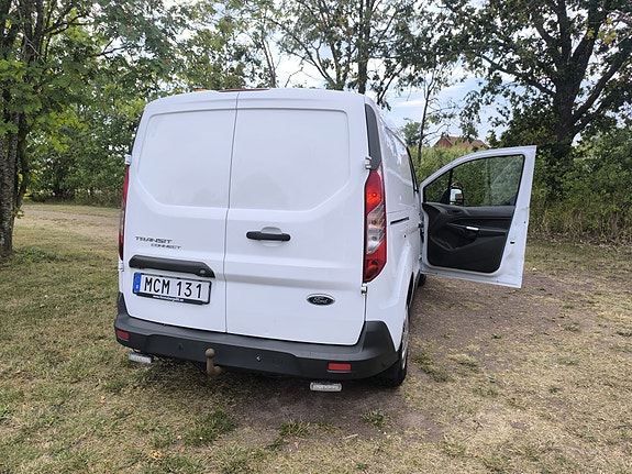 Ford Transit Connect 4 of 9