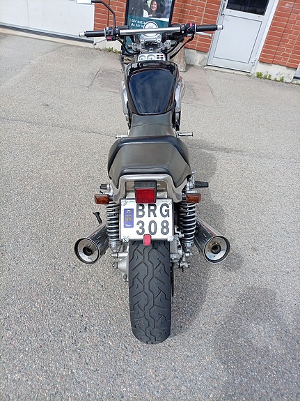 Yamaha V-Max 4 of 5