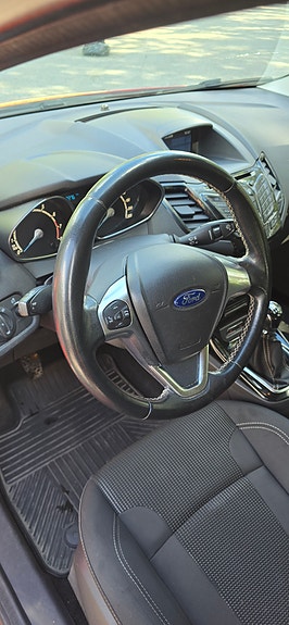 Ford Fiesta 9 of 11