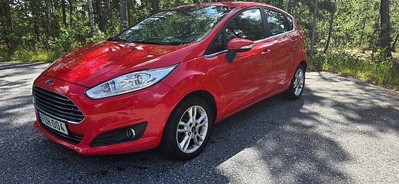 Ford Fiesta 2 of 11