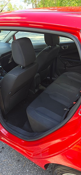 Ford Fiesta 6 of 11
