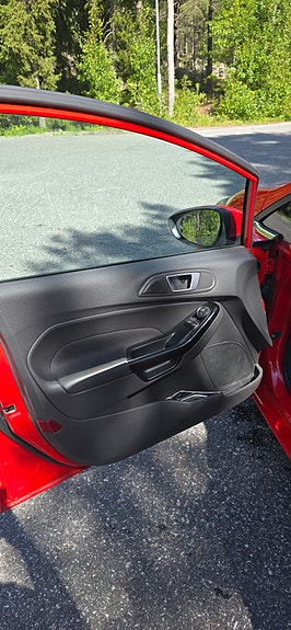 Ford Fiesta 8 of 11