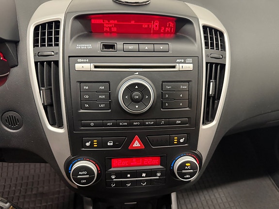 Kia Ceed 10 of 13