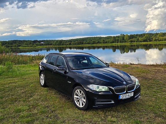 BMW 520d 3 of 4