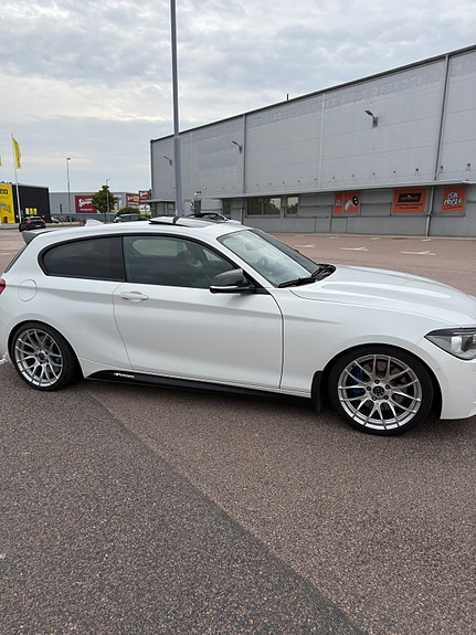 BMW M135i 4 of 17
