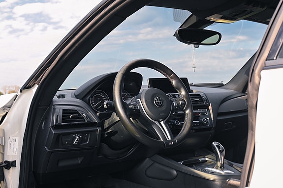 BMW M135i 7 of 17