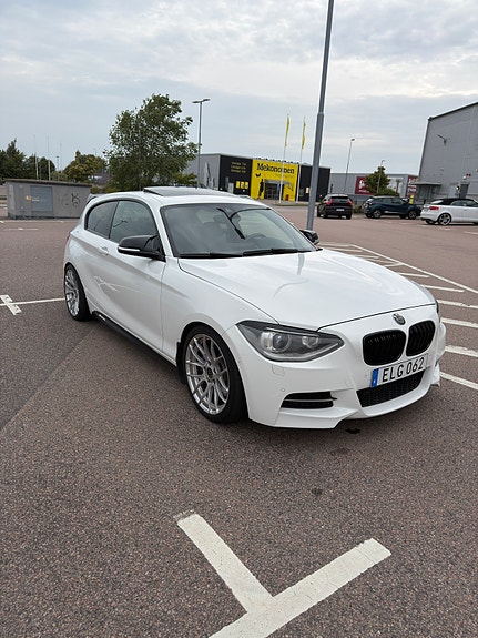 BMW M135i 2 of 17