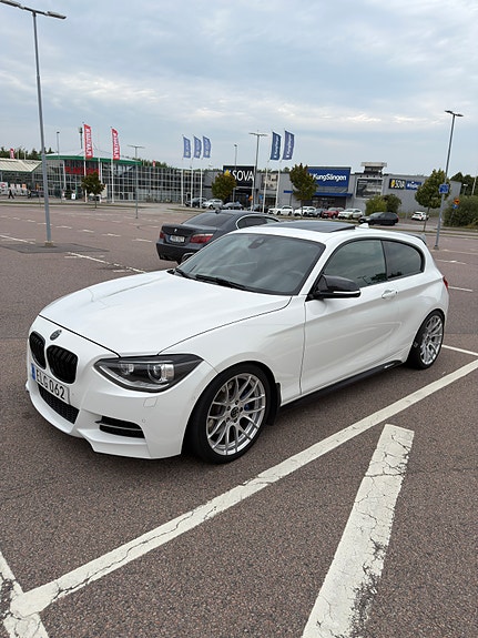 BMW M135i 3 of 17