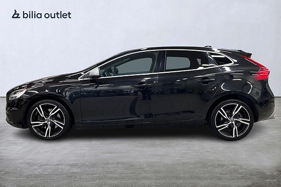 Volvo V40 3 of 27
