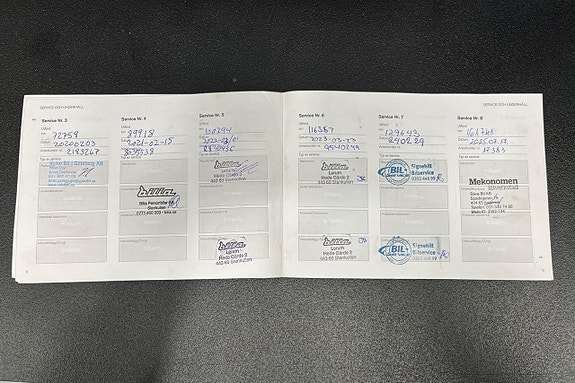 Volvo V40 25 of 27