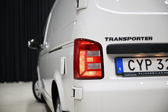 Volkswagen Transporter 15 of 30