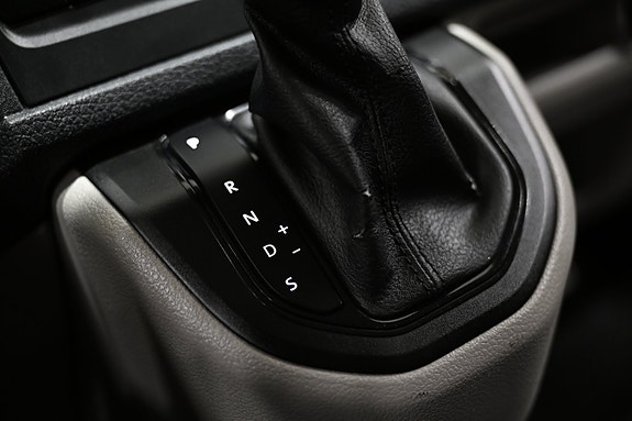 Volkswagen Transporter 24 of 30