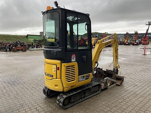 Komatsu PC16R-3HS 4 of 10