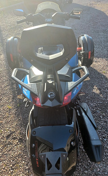 Can-Am Spyder RSS 3 of 6