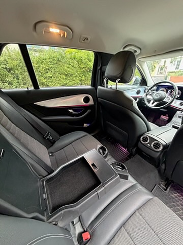 Mercedes-Benz E200 11 of 11
