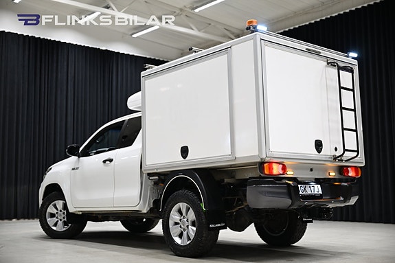 Toyota HiLux 4 of 30