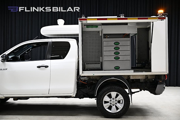 Toyota HiLux 6 of 30