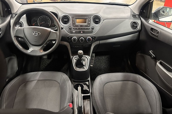 Hyundai i10 18 of 19