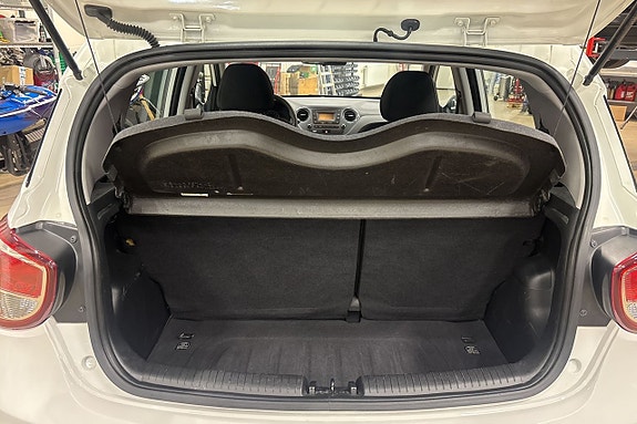 Hyundai i10 13 of 19
