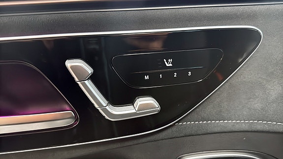 Mercedes-Benz EQE350 15 of 19