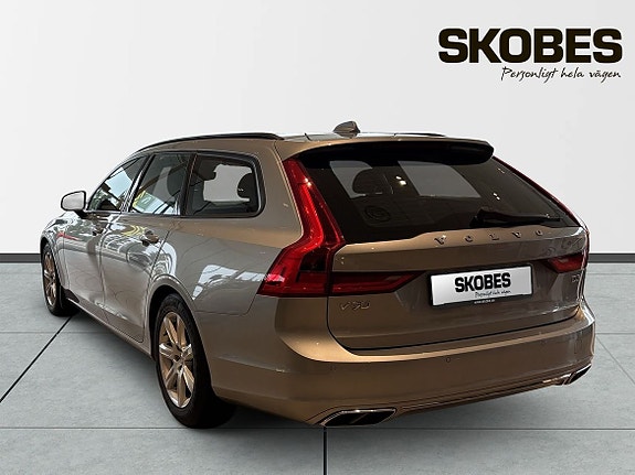 Volvo V90 5 of 21