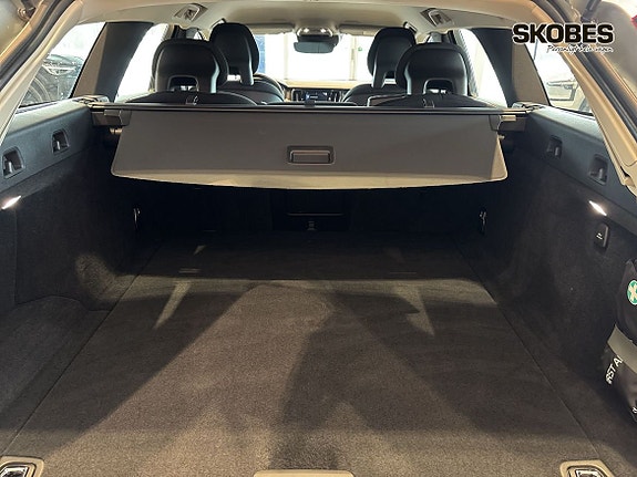 Volvo V90 16 of 21