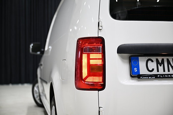 Volkswagen Caddy Maxi 17 of 30