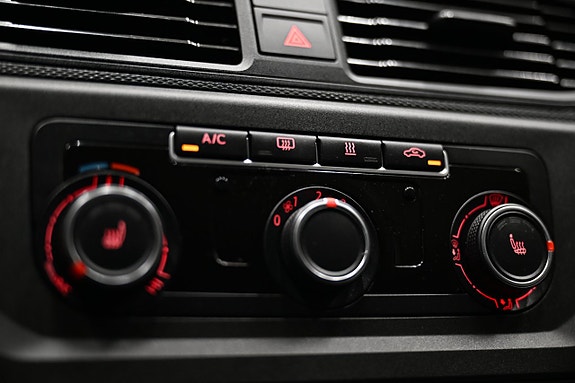 Volkswagen Caddy Maxi 25 of 30