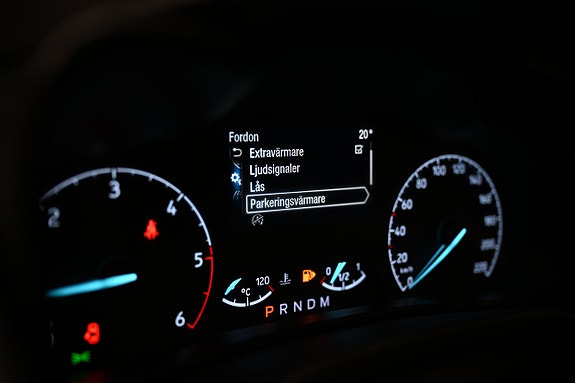 Ford Transit Connect 15 of 26