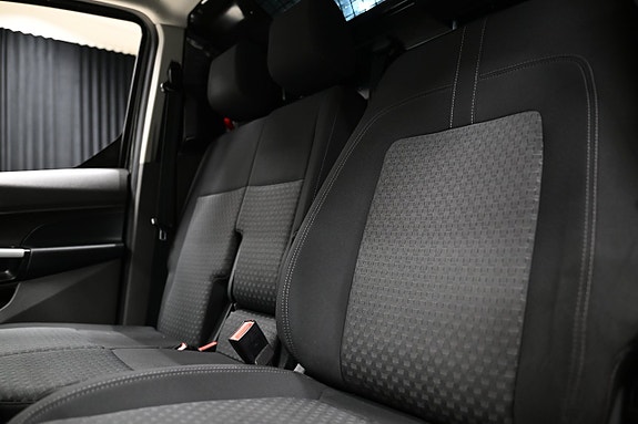 Ford Transit Connect 21 of 26