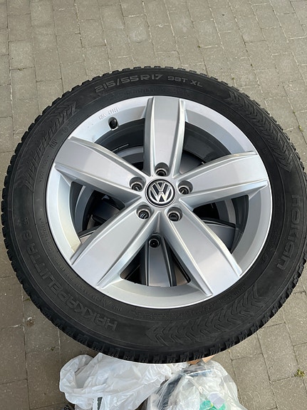 Volkswagen Passat 14 of 17