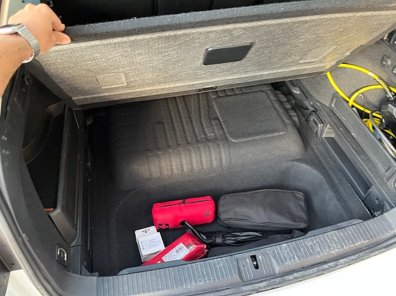 Volkswagen Passat 13 of 17