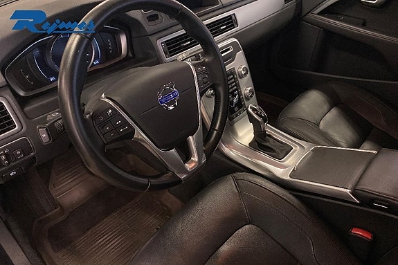 Volvo V70 11 of 14