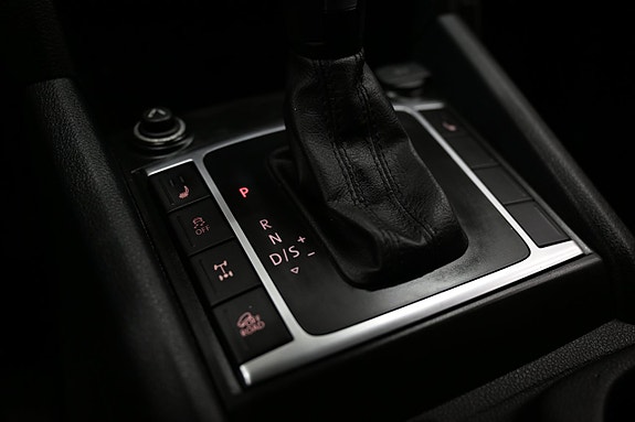 Volkswagen Amarok 27 of 30