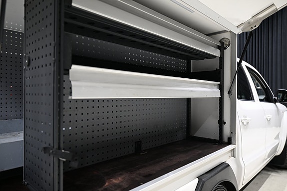 Volkswagen Amarok 15 of 30