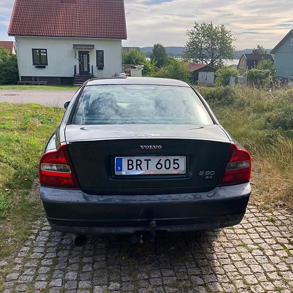 Volvo S80 4 of 6