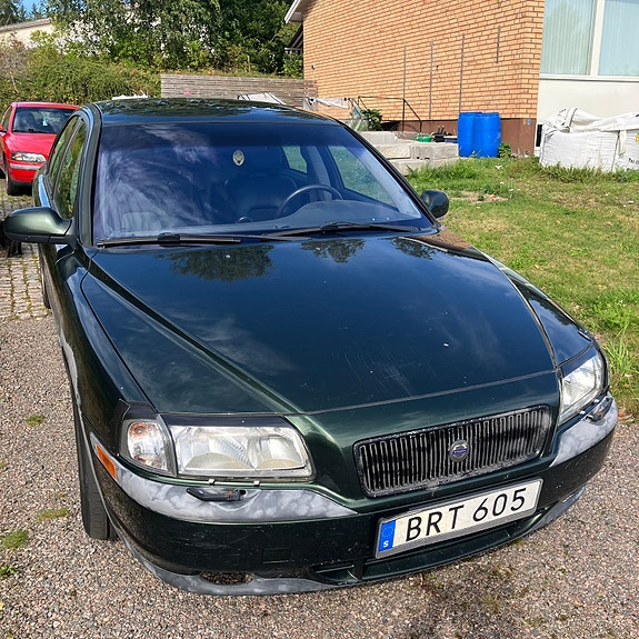 Volvo S80 2 of 3