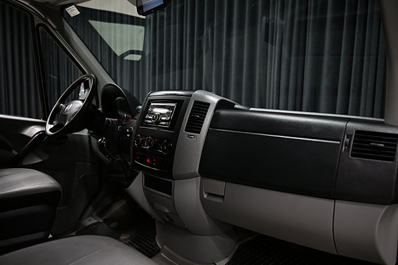 Volkswagen Crafter 30 of 30