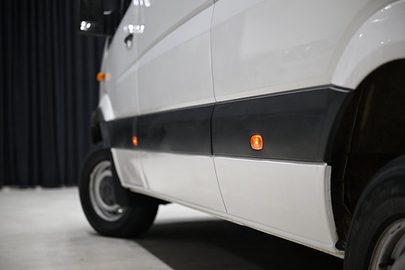 Volkswagen Crafter 17 of 30