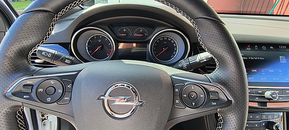 Opel Astra 8 of 15