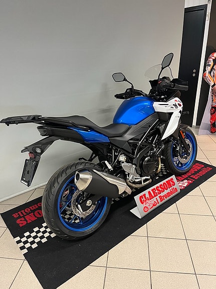 Suzuki SV 650 GX   SV-7GX 3 of 4